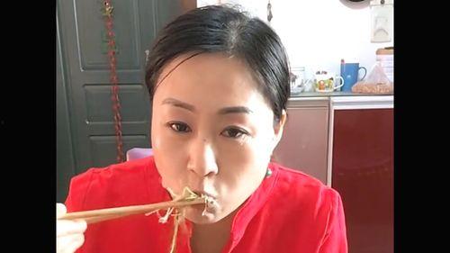 娱乐吃瓜酱大一的故事,娱乐吃瓜酱的青春初体验 第3张 娱乐吃瓜酱大一的故事,娱乐吃瓜酱的青春初体验 第3张